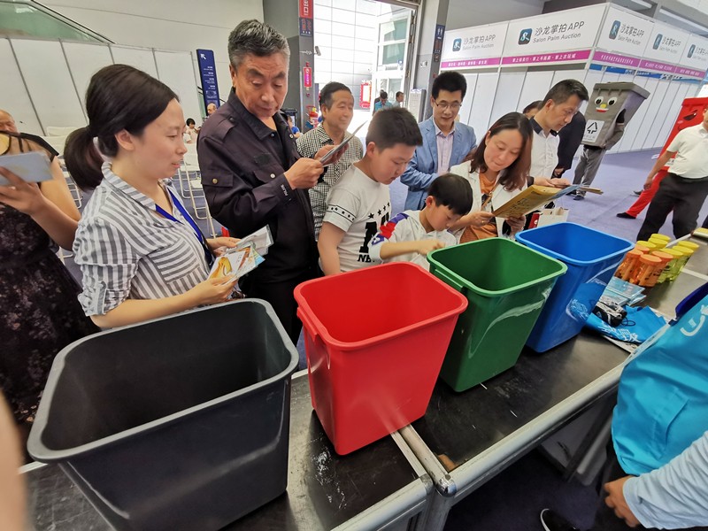 壹定发集团携“绿水青山”亮相丝博会｜副省长魏增军旅行