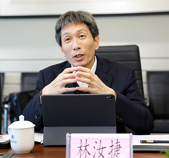 壹定发集团与福建雪人股份公司深化环保各领域务实相助｜熊良虎顾峰出席