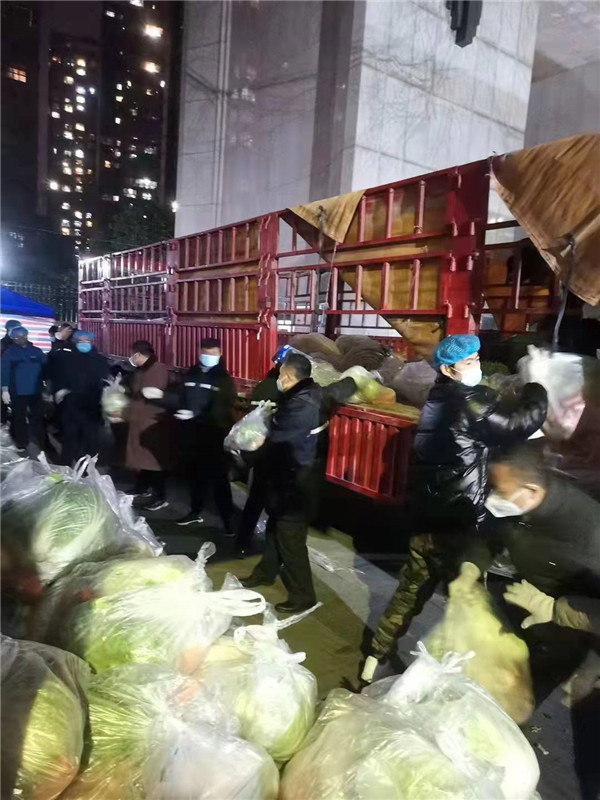 壹定发集团：响彻在战“疫”前线的入党誓词 配图2.jpg