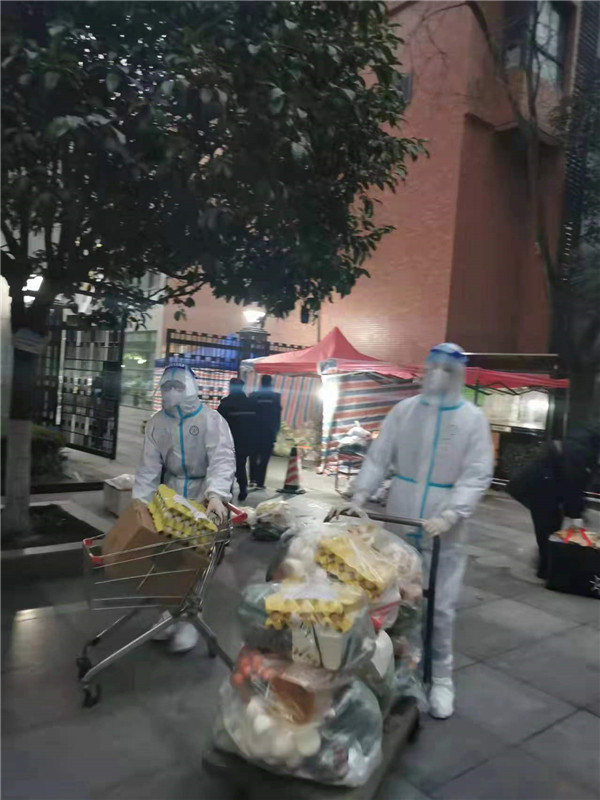 壹定发集团：响彻在战“疫”前线的入党誓词 配图3.jpg