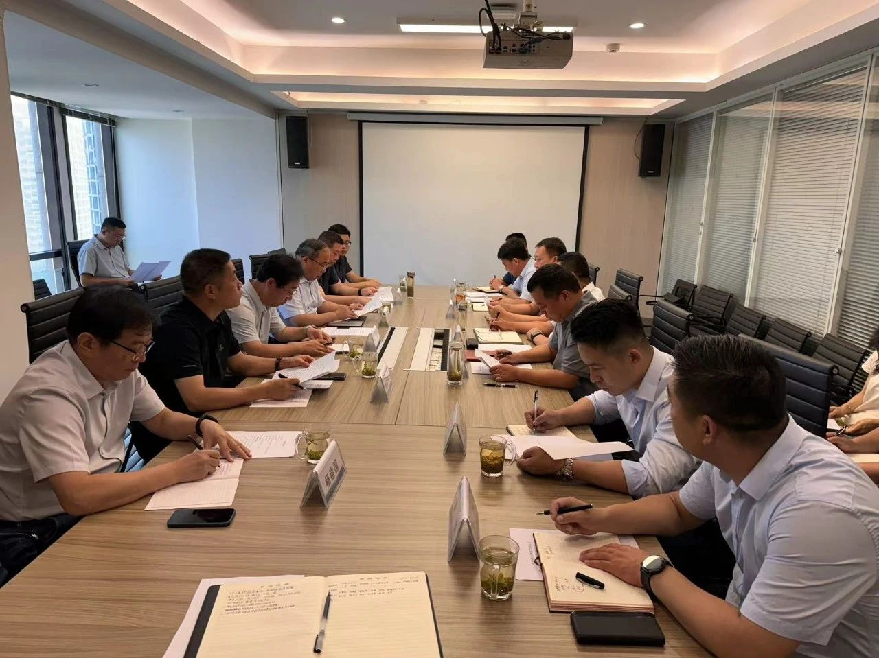 壹定发集团与光大绿色环保座谈交流